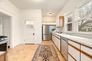 5704 N Greeley Ave, Portland, OR 97217 - Photo 12