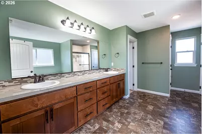2000 NE Summit Dr, Albany, OR 97321 - Photo 20