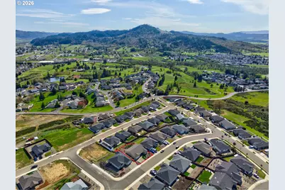 888 Medina Ave, Sutherlin, OR 97479 - Photo 40