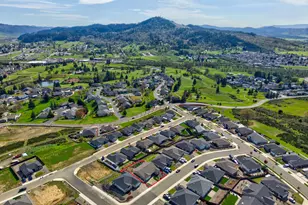 888 Medina Ave, Sutherlin, OR 97479 - Photo 40