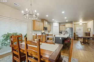 888 Medina Ave, Sutherlin, OR 97479 - Photo 14