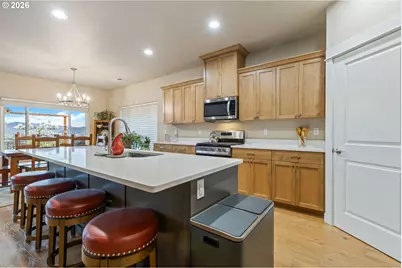 888 Medina Ave, Sutherlin, OR 97479 - Photo 18