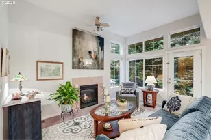 10797 SW Canterbury Ln, Portland, OR 97224 - Photo 4