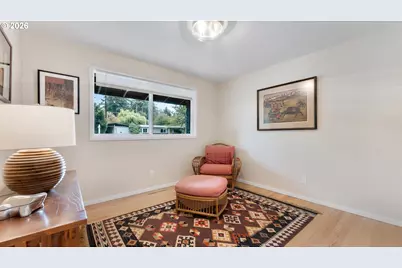 1825 SW Glenview Ave, Portland, OR 97225 - Photo 28