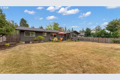 1825 SW Glenview Ave, Portland, OR 97225 - Photo 30