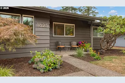 1825 SW Glenview Ave, Portland, OR 97225 - Photo 1