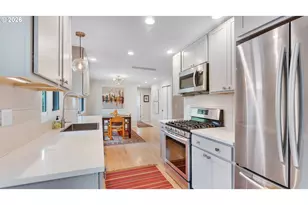 1825 SW Glenview Ave, Portland, OR 97225 - Photo 12