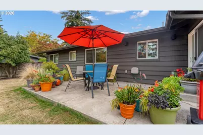 1825 SW Glenview Ave, Portland, OR 97225 - Photo 34