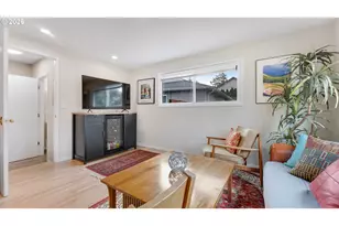 1825 SW Glenview Ave, Portland, OR 97225 - Photo 18