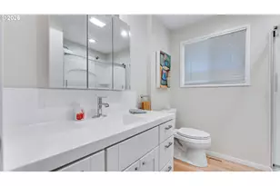 1825 SW Glenview Ave, Portland, OR 97225 - Photo 22