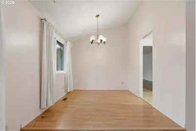 2461 SE Willow Dr, Hillsboro, OR 97123 - Photo 10