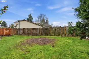2461 SE Willow Dr, Hillsboro, OR 97123 - Photo 24