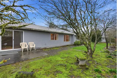 2461 SE Willow Dr, Hillsboro, OR 97123 - Photo 22