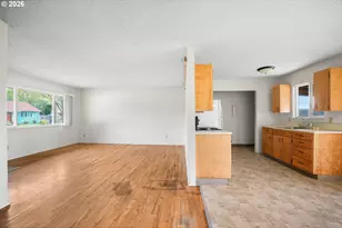 10323 NE 58th St, Vancouver, WA 98662 - Photo 2