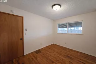 10323 NE 58th St, Vancouver, WA 98662 - Photo 8