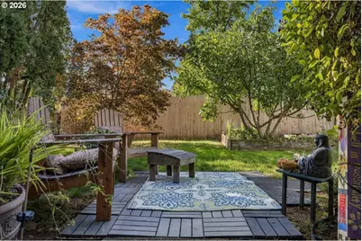60 NE 23rd St, Gresham, OR 97030 - Photo 36