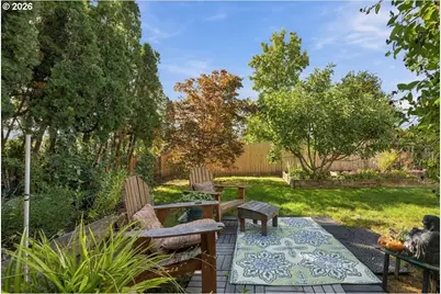 60 NE 23rd St, Gresham, OR 97030 - Photo 42