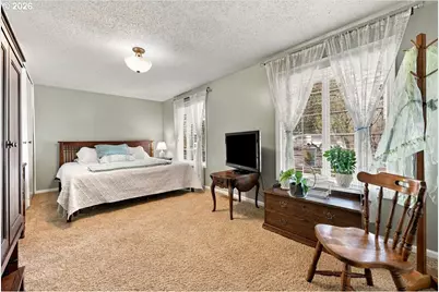 60 NE 23rd St, Gresham, OR 97030 - Photo 24
