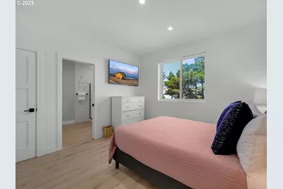 210 15th Ave, Seaside, OR 97138 - Photo 24