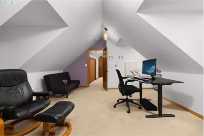 6340 SW Camelot Ln, Portland, OR 97219 - Photo 32