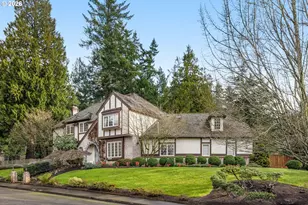 6340 SW Camelot Ln, Portland, OR 97219 - Photo 2