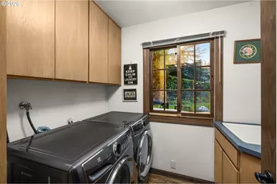 6340 SW Camelot Ln, Portland, OR 97219 - Photo 34