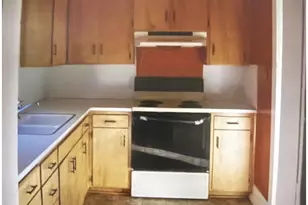 835 Anderson Ln, Springfield, OR 97477 - Photo 6