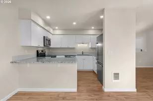 10660 SW Davies Rd, Beaverton, OR 97008 - Photo 18