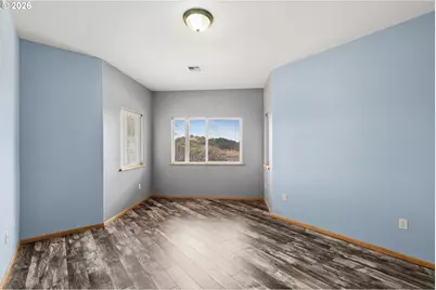 215 Eagle Dr, Roseburg, OR 97471 - Photo 28