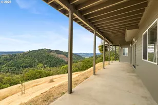 215 Eagle Dr, Roseburg, OR 97471 - Photo 38