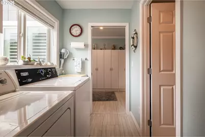 875 Elmira Ave, Bandon, OR 97411 - Photo 40