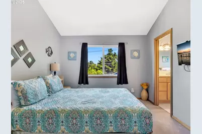 646 Necanicum Dr, Seaside, OR 97138 - Photo 28