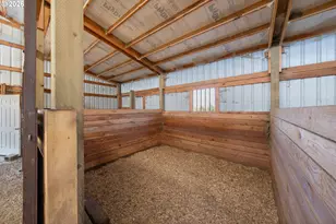 1750 Plat I Rd, Sutherlin, OR 97479 - Photo 44