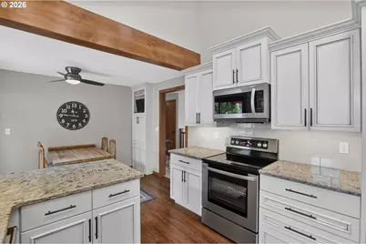 18340 SW Monte Verdi Blvd, Beaverton, OR 97007 - Photo 12