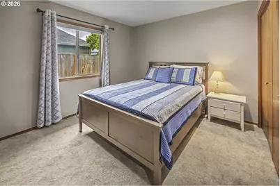 672 NE Valarie Ct, Hillsboro, OR 97124 - Photo 40