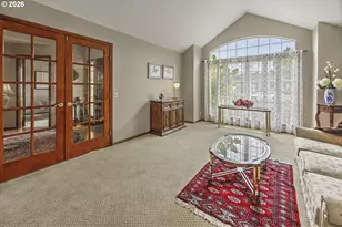 672 NE Valarie Ct, Hillsboro, OR 97124 - Photo 24