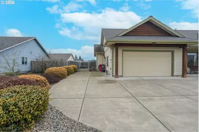 424 13th St, Aumsville, OR 97325 - Photo 4