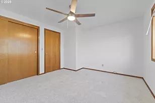 1200 E Johnson Ct, Newberg, OR 97132 - Photo 16
