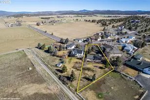 3249 NE Yellowpine Rd, Prineville, OR 97754 - Photo 34