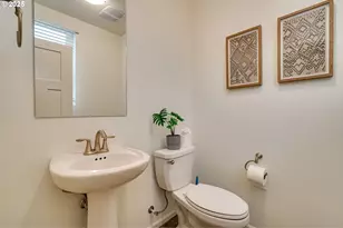 1786 NW Landon St, McMinnville, OR 97128 - Photo 16