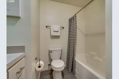 1786 NW Landon St, McMinnville, OR 97128 - Photo 32