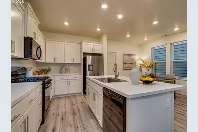 1786 NW Landon St, McMinnville, OR 97128 - Photo 12