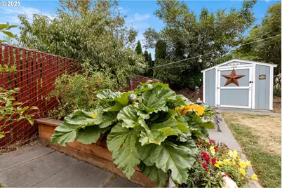 6620 Doncaster Dr, Gladstone, OR 97027 - Photo 30