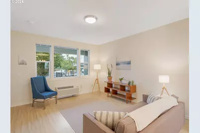 10827 E Burnside St, Portland, OR 97216 - Photo 12