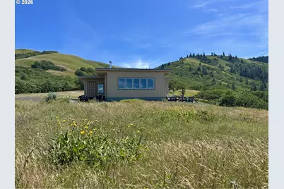 118 S Prairie Rd, Lyle, WA 98635 - Photo 2