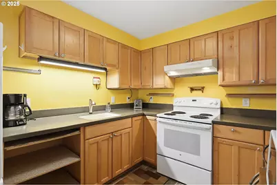 616 D St, Dallesport, WA 98617 - Photo 8