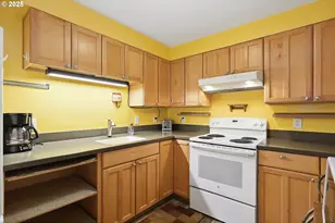 616 D St, Dallesport, WA 98617 - Photo 8