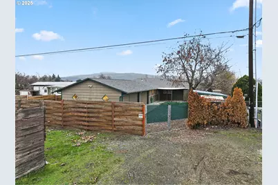 616 D St, Dallesport, WA 98617 - Photo 38