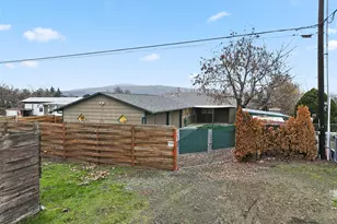 616 D St, Dallesport, WA 98617 - Photo 38