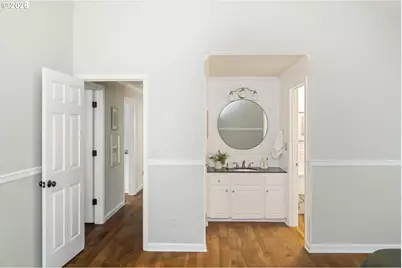 241 Cervantes, Lake Oswego, OR 97035 - Photo 32